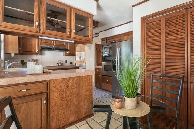 13005 Cambridge Place NE, Albuquerque, NM 87112