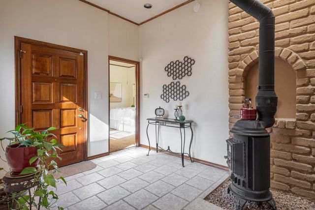 13005 Cambridge Place NE, Albuquerque, NM 87112