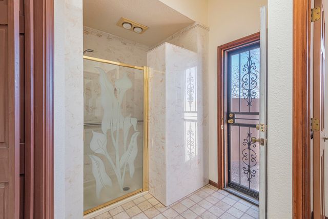 13005 Cambridge Place NE, Albuquerque, NM 87112