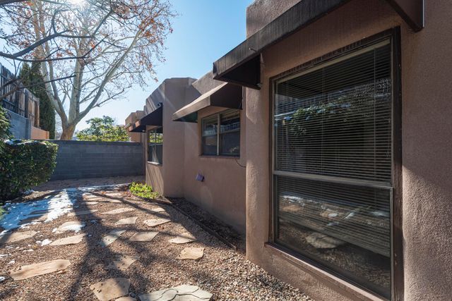 13005 Cambridge Place NE, Albuquerque, NM 87112