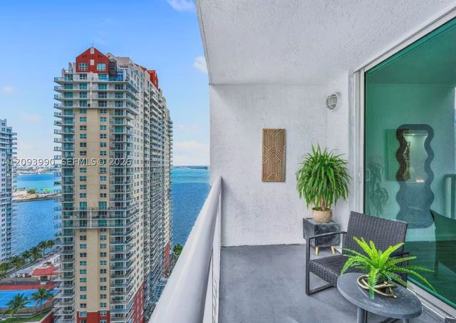 1200 Brickell Bay Dr 2610, Miami, FL 33131