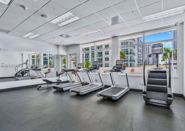 1200 Brickell Bay Dr 2610, Miami, FL 33131