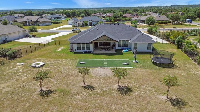 304 Buffalo TRL, Liberty Hill, TX 78642