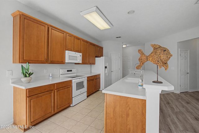 13364 BEACH Boulevard 116, Jacksonville, FL 32224