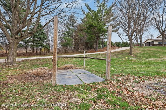 610 Grovenburg Road, Mason, MI 48854