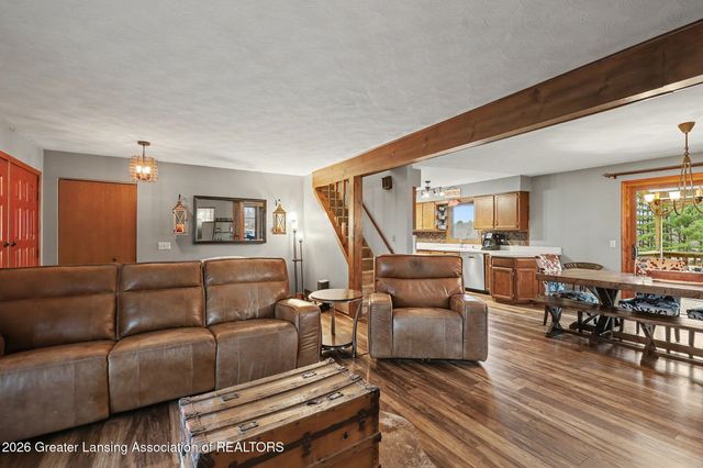 610 Grovenburg Road, Mason, MI 48854