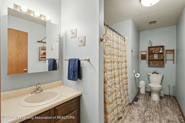 610 Grovenburg Road, Mason, MI 48854