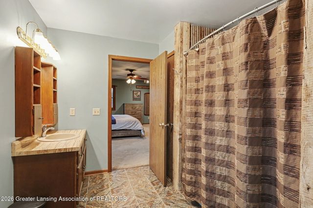 610 Grovenburg Road, Mason, MI 48854