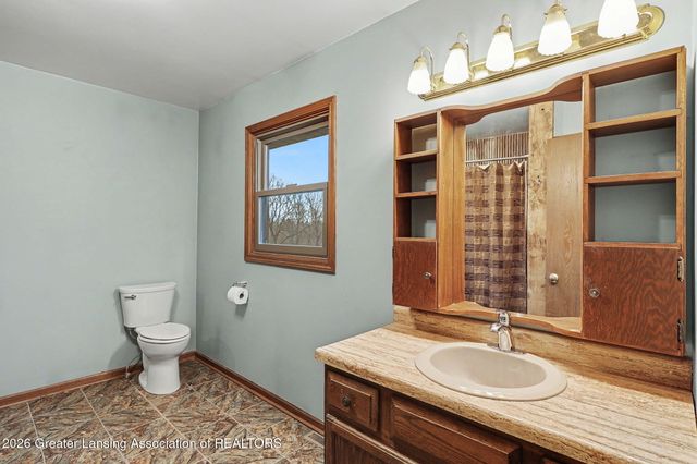 610 Grovenburg Road, Mason, MI 48854