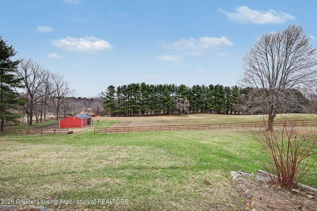 610 Grovenburg Road, Mason, MI 48854