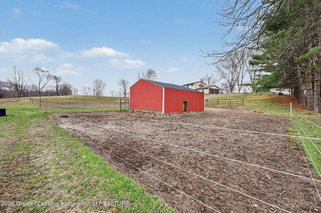 610 Grovenburg Road, Mason, MI 48854