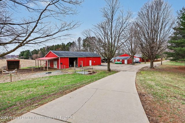 610 Grovenburg Road, Mason, MI 48854