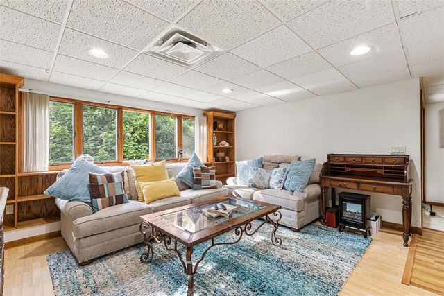 102 Palmer Drive D, North Providence, RI 02904