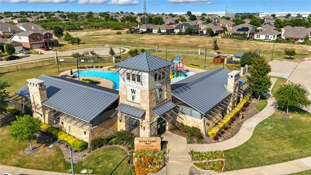 8137 Kurgan Trail, Fort Worth, TX 76131