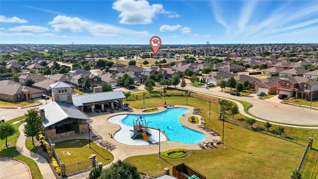 8137 Kurgan Trail, Fort Worth, TX 76131