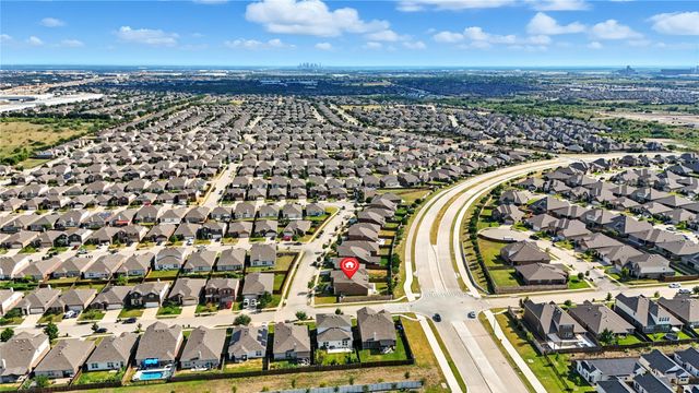 8137 Kurgan Trail, Fort Worth, TX 76131