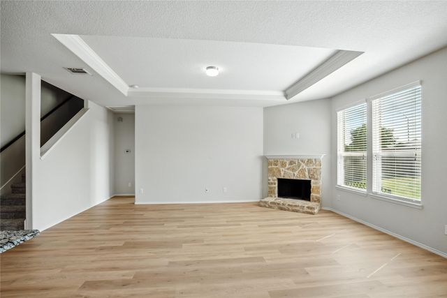 8137 Kurgan Trail, Fort Worth, TX 76131