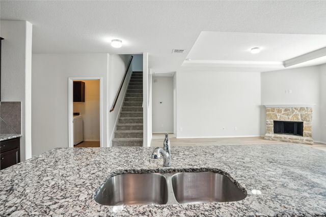 8137 Kurgan Trail, Fort Worth, TX 76131