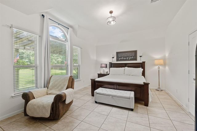 9114 Silver Back Trail, Conroe, TX 77303