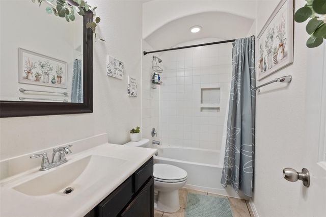 9114 Silver Back Trail, Conroe, TX 77303