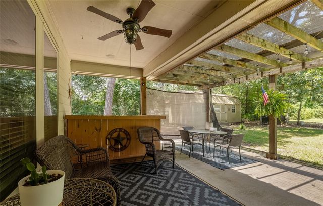 9114 Silver Back Trail, Conroe, TX 77303