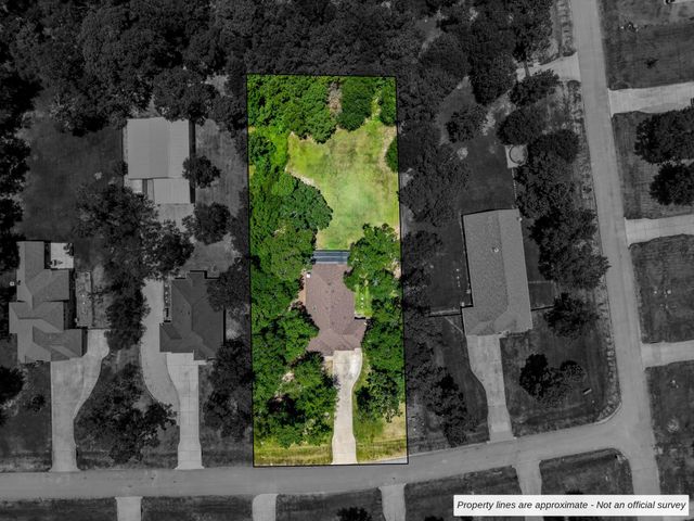 9114 Silver Back Trail, Conroe, TX 77303