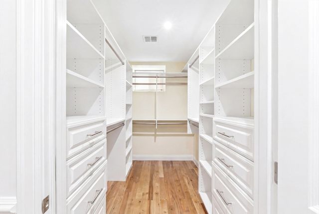 9 Park St. 8, Boston, MA 02122