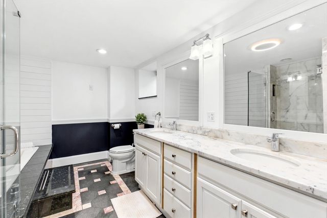 9 Park St. 8, Boston, MA 02122