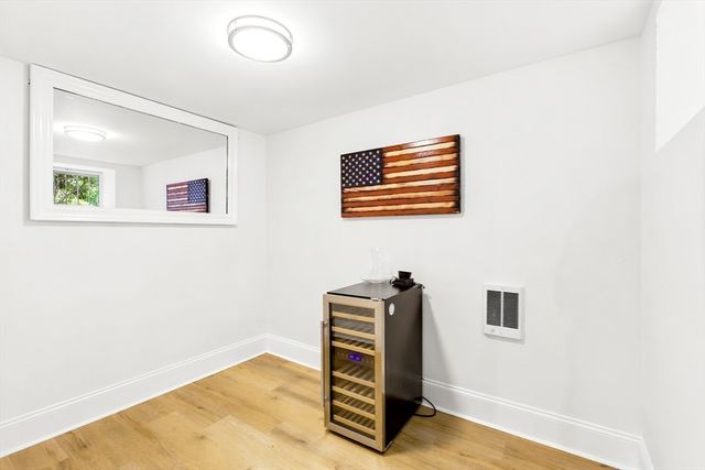 9 Park St. 8, Boston, MA 02122