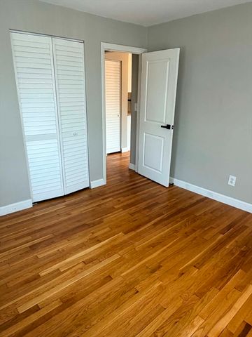 38 Carey Ave 7, Watertown, MA 02472