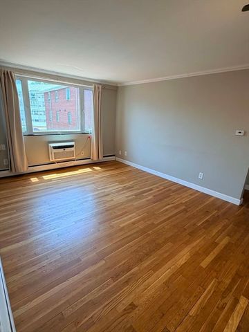 38 Carey Ave 7, Watertown, MA 02472
