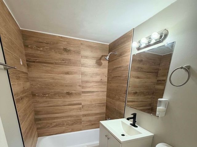 38 Carey Ave 7, Watertown, MA 02472