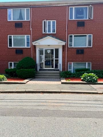 38 Carey Ave 7, Watertown, MA 02472