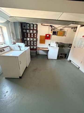 38 Carey Ave 7, Watertown, MA 02472