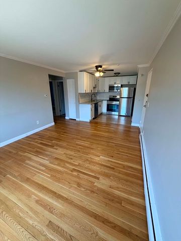 38 Carey Ave 7, Watertown, MA 02472