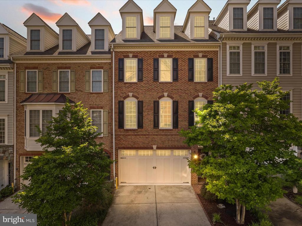 3545 GODDARD WAY, Alexandria, VA 22304