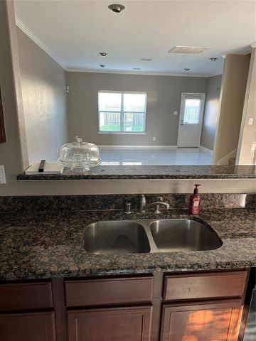 9427 Ruby Mist Drive, Rosharon, TX 77583
