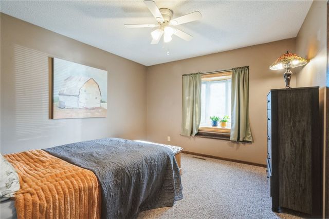 3416 Sue Lane NW, Cedar Rapids, IA 52405