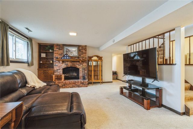 3416 Sue Lane NW, Cedar Rapids, IA 52405