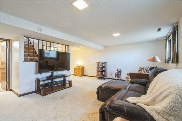 3416 Sue Lane NW, Cedar Rapids, IA 52405