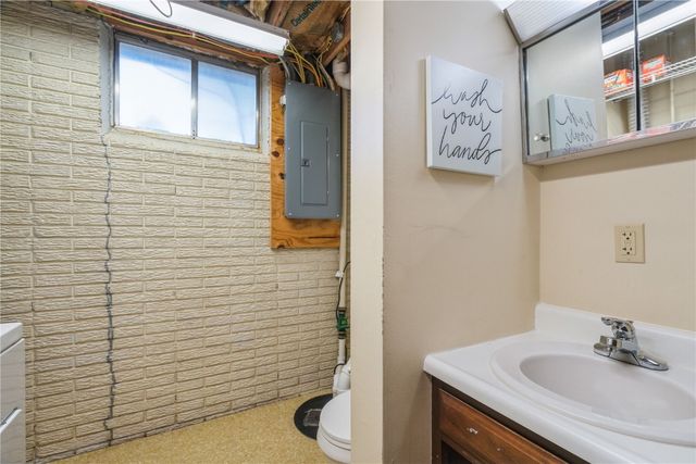 3416 Sue Lane NW, Cedar Rapids, IA 52405