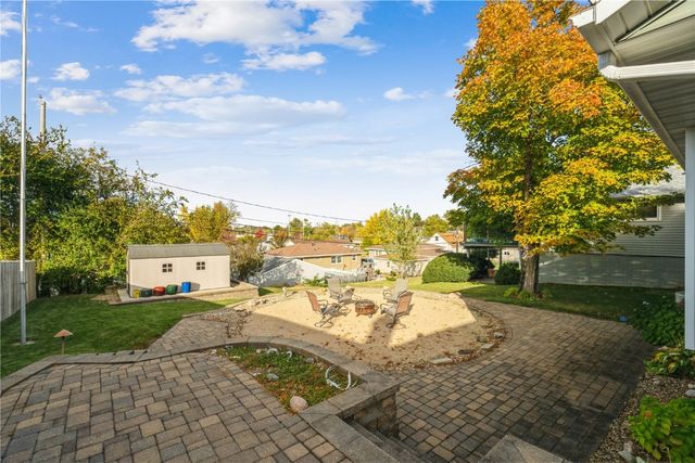 3416 Sue Lane NW, Cedar Rapids, IA 52405