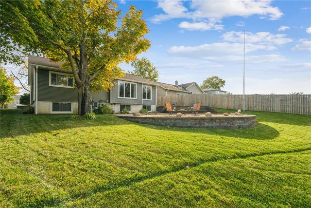 3416 Sue Lane NW, Cedar Rapids, IA 52405