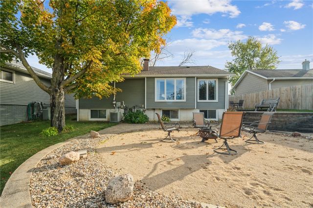 3416 Sue Lane NW, Cedar Rapids, IA 52405