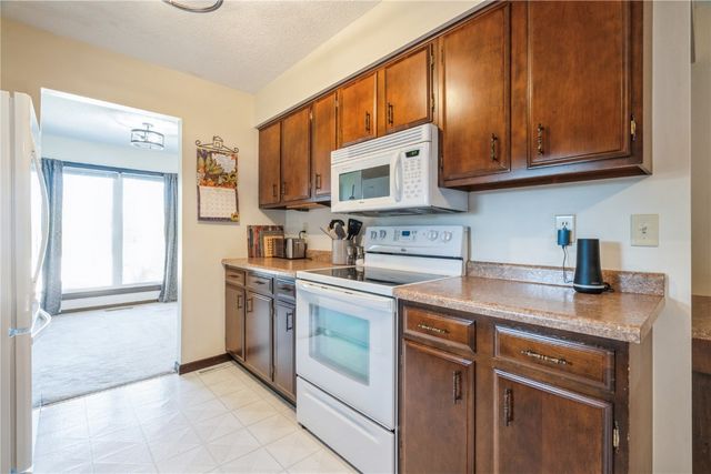 3416 Sue Lane NW, Cedar Rapids, IA 52405