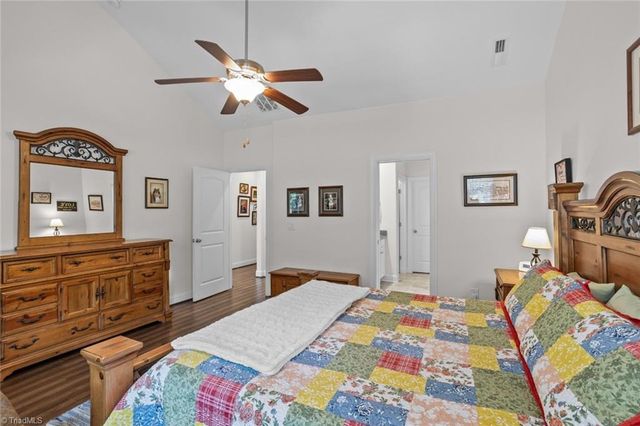 1240 United Court, Winston-salem, NC 27103