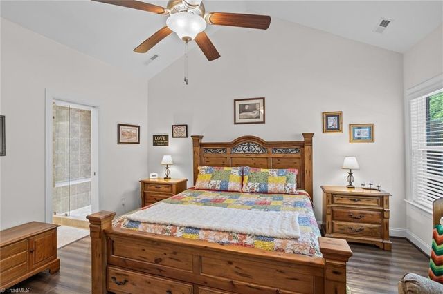 1240 United Court, Winston-salem, NC 27103
