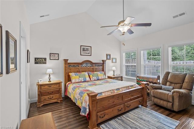 1240 United Court, Winston-salem, NC 27103