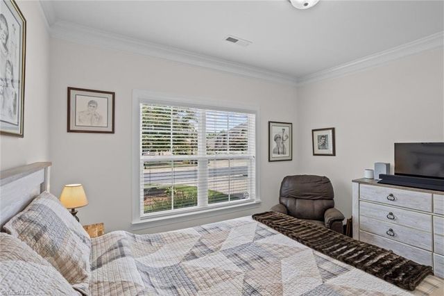 1240 United Court, Winston-salem, NC 27103