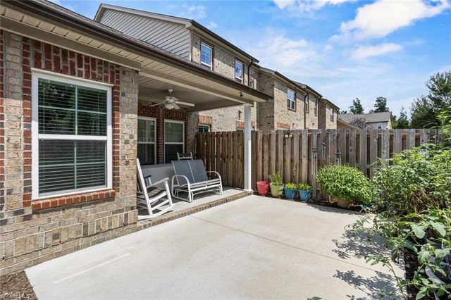 1240 United Court, Winston-salem, NC 27103